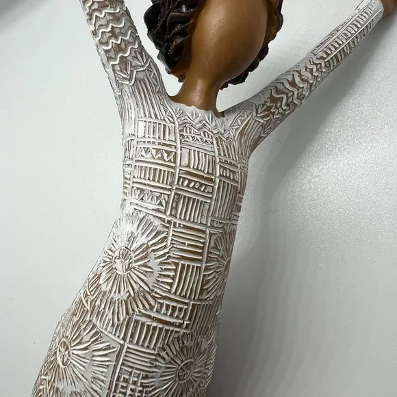 Darker Skin Figurine with Detailed Decor New - Picture 5 of 5